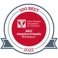 Ranked First Best Adoption-Friendly Workplace in the Hotel & Travel Industry 2022 Classé premier meilleur lieu de travail favorable à l‘adoption dans l’industrie de l’hôtellerie et du voyage, 2022